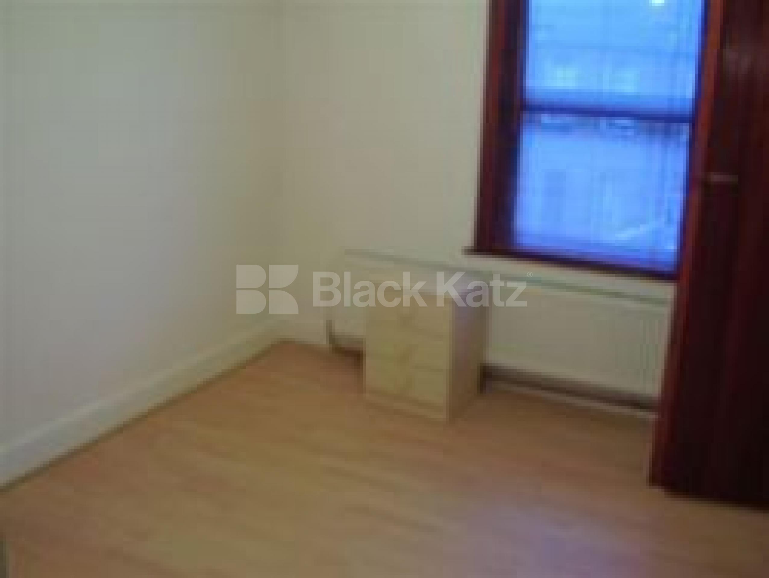 			3 Bedroom, 1 bath, 1 reception Flat			 Old Hill Street, STOKE NEWINGTON N16 N16